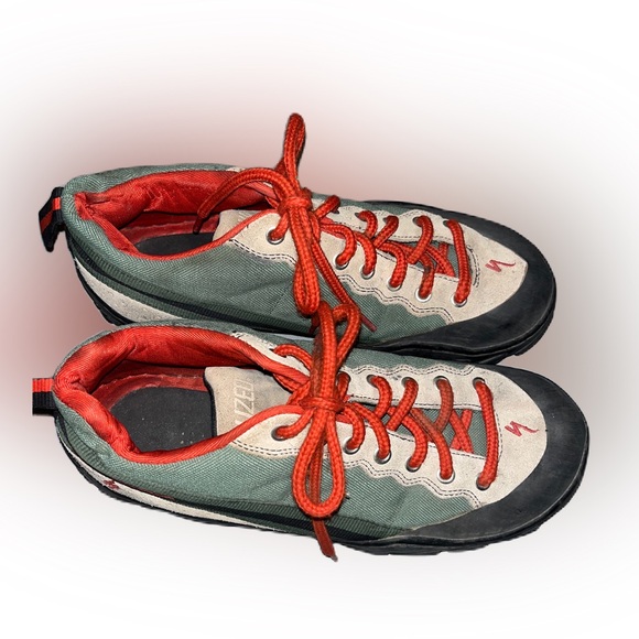 Specialized Rockhopper bicycle shoes - Picture 7 of 8